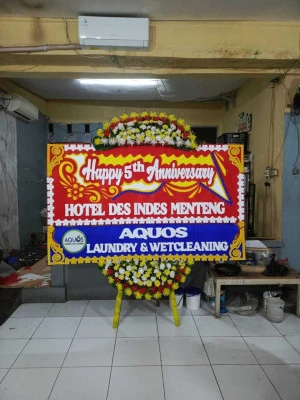 Papan Bunga di Cipancuh Haurgeulis