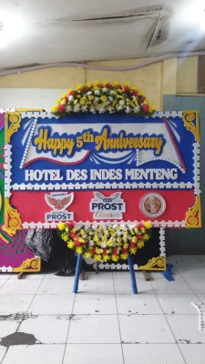 Papan Bunga di Cipancuh Haurgeulis